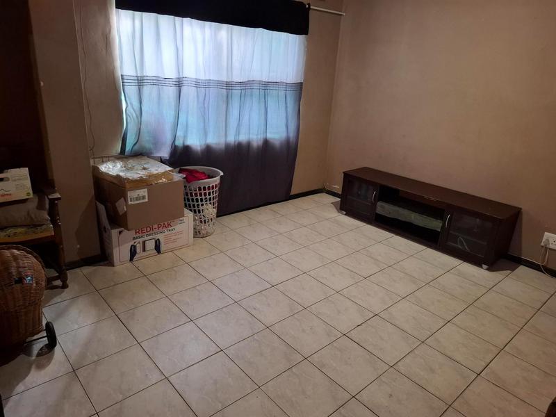 7 Bedroom Property for Sale in Riverton Western Cape